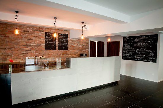 Moja Resto Bar